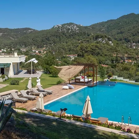 Splendid Vacation Homes With Pool And Garden In Marmaris 빌라